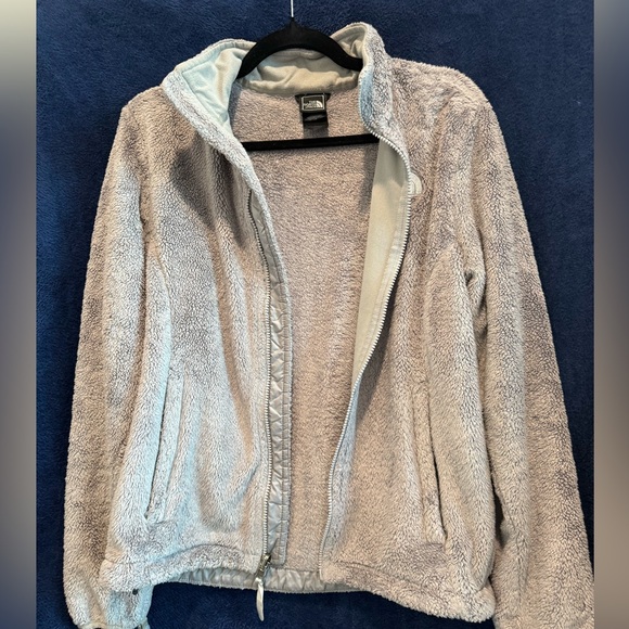 The North Face Women’s Gray Fleece Jacket - Picture 3 of 9